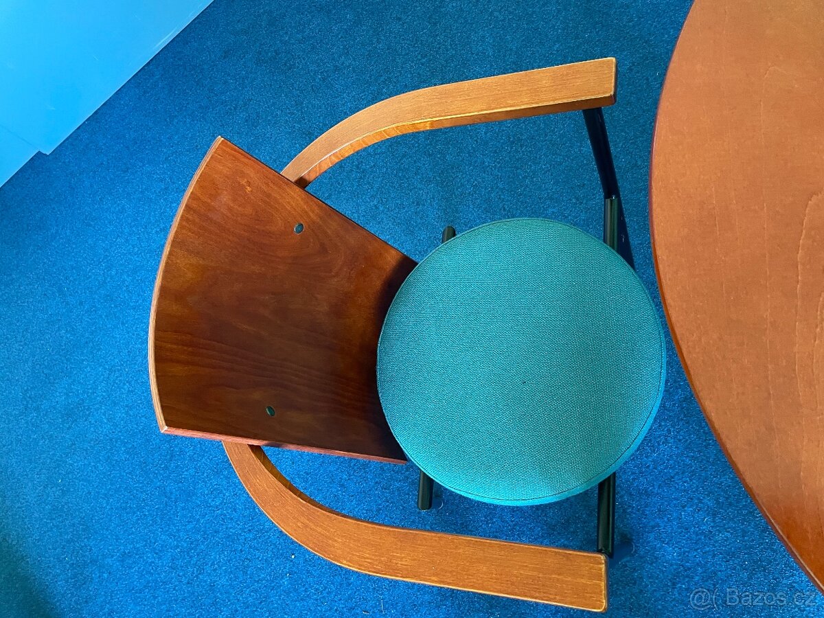 4 ks židle + stoleček - 2