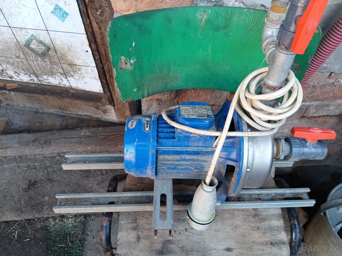 Prodám čerpadlo na vodu - 2