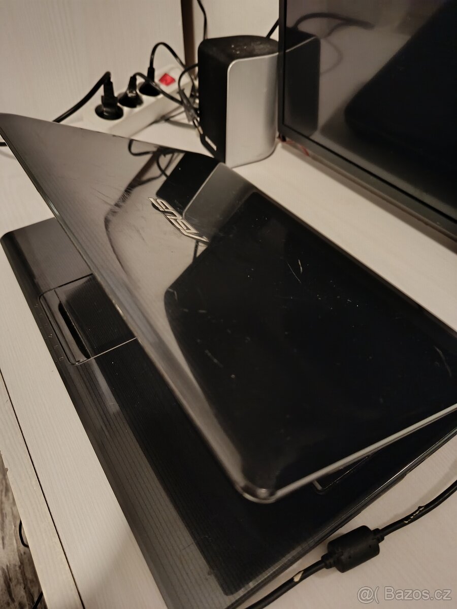 NTB ASUS - SSD,8GB RAM - 2