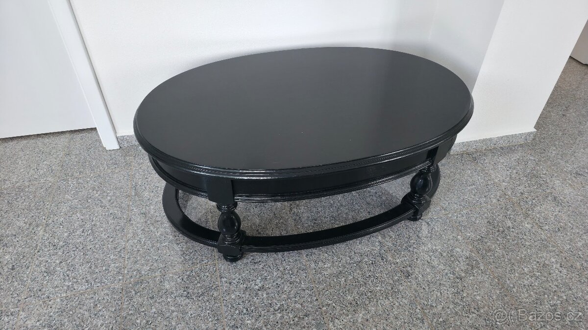 Konferenční stolek - 2