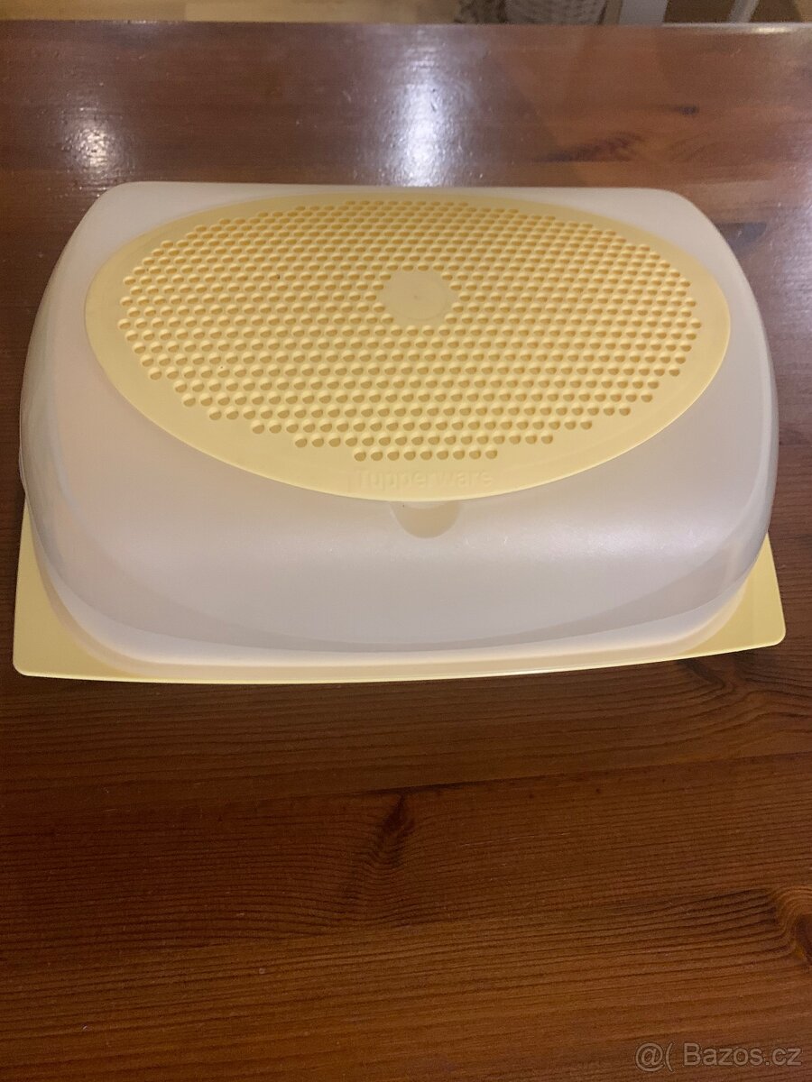 Tuperware box na sýry - 2