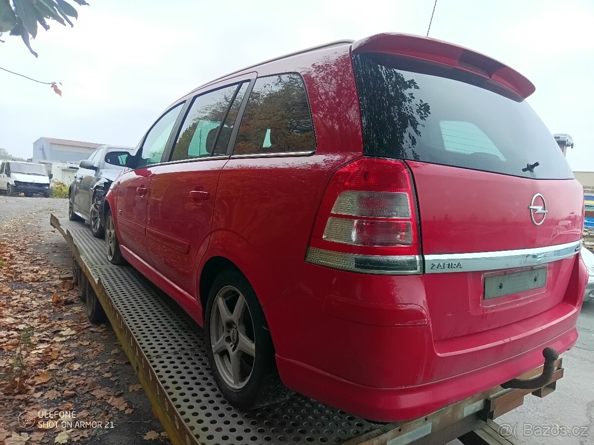 Opel Zafira b1.9 110 kW rok 2010 OPC - 2