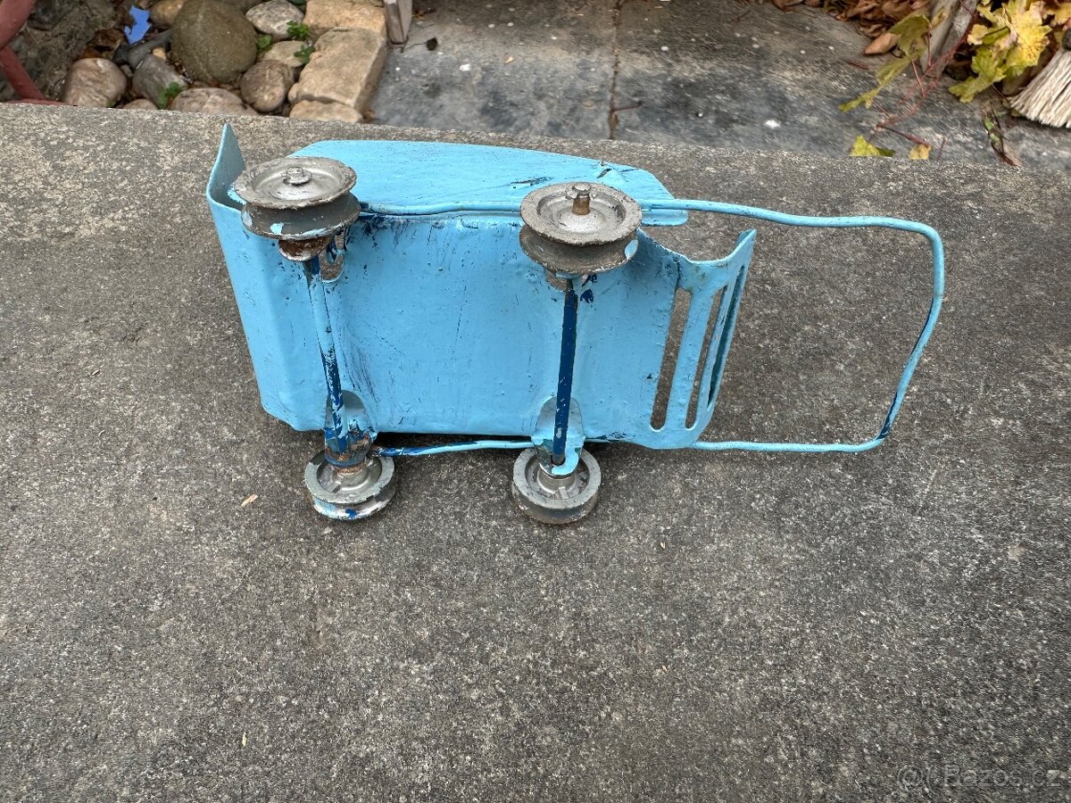 Retro kočárek - 2