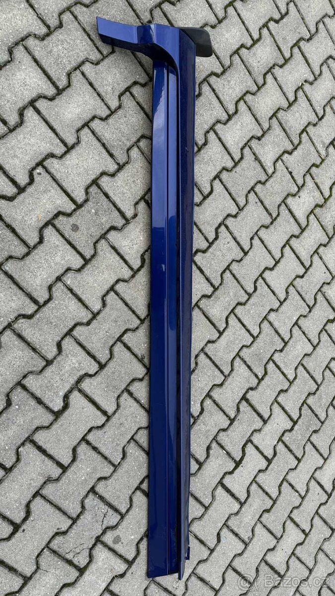 Plastový levý práh na Ford Kuga - 2