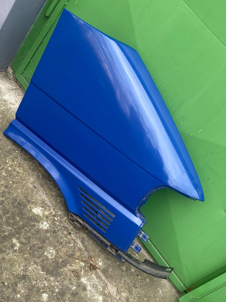 Přední blatníky na VW Transporter T4 - 2