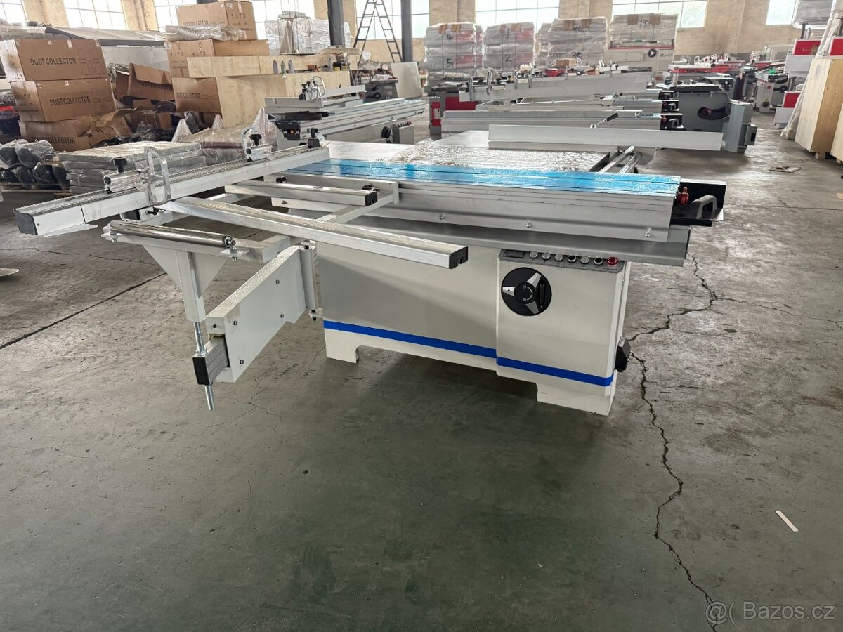 Formátovací pila s předřezem - 2
