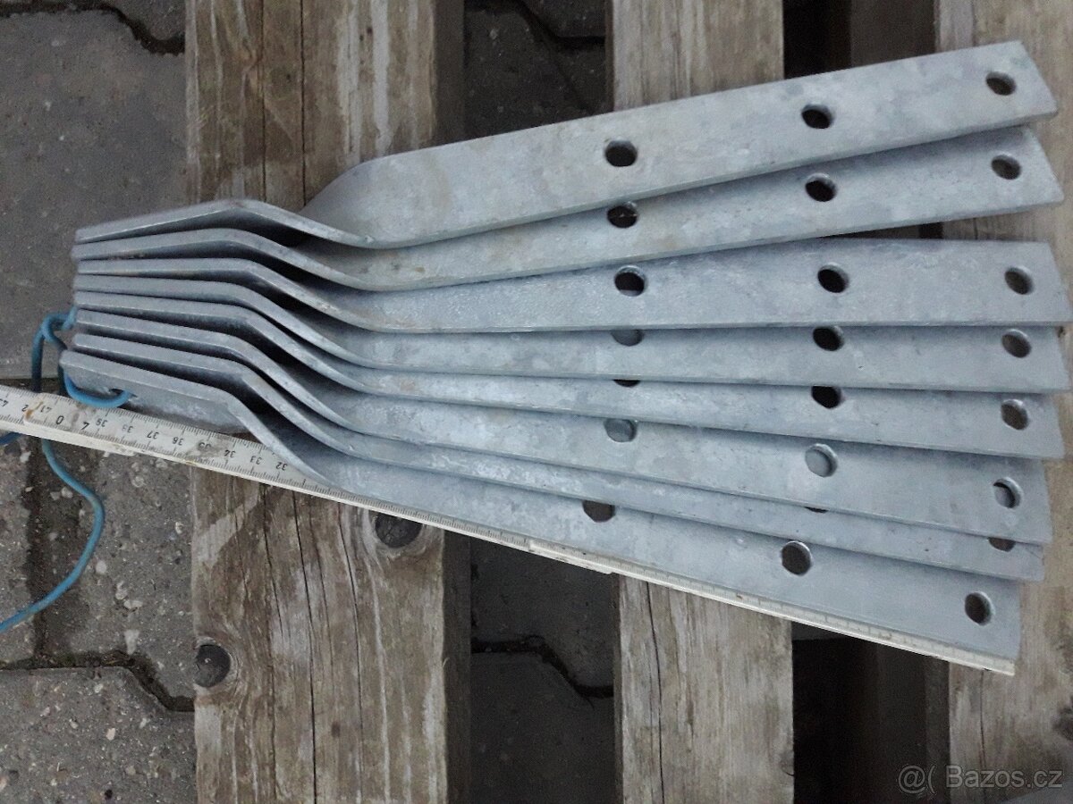 Úchyt plotové výplně BEST - 2