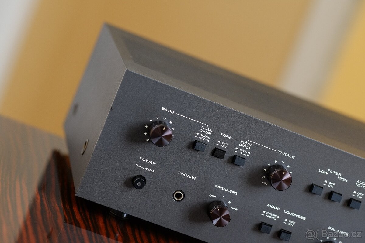 AKAI - am - 2400 - 2