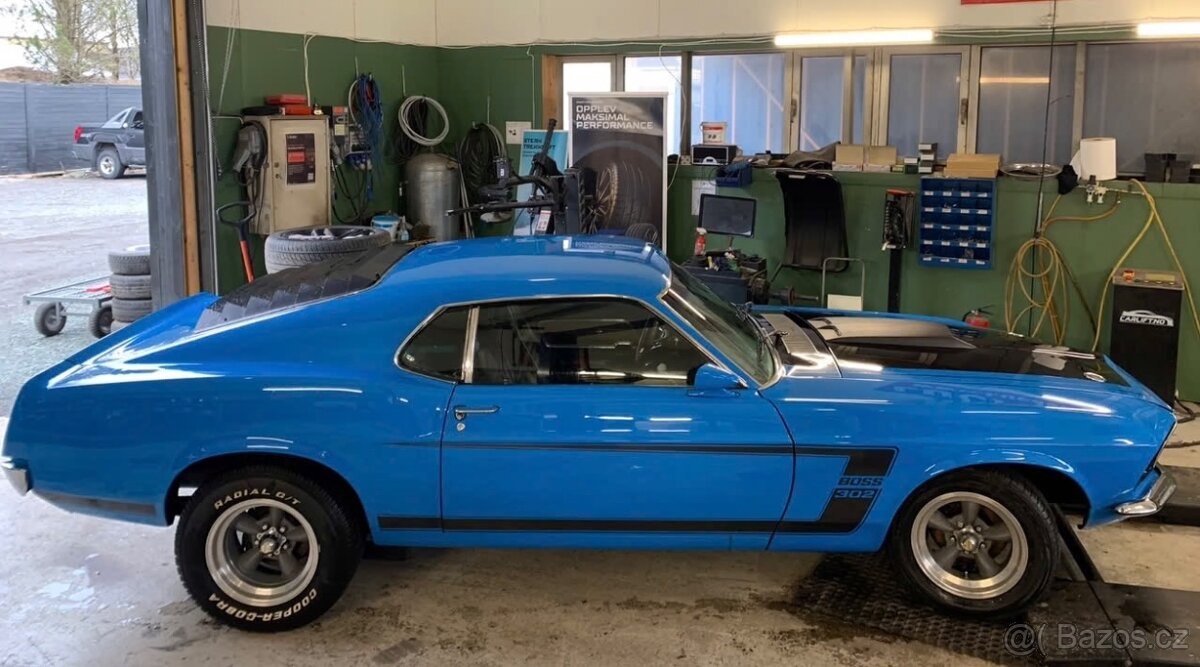 Ford Mustang Fastback MANUAL - 2