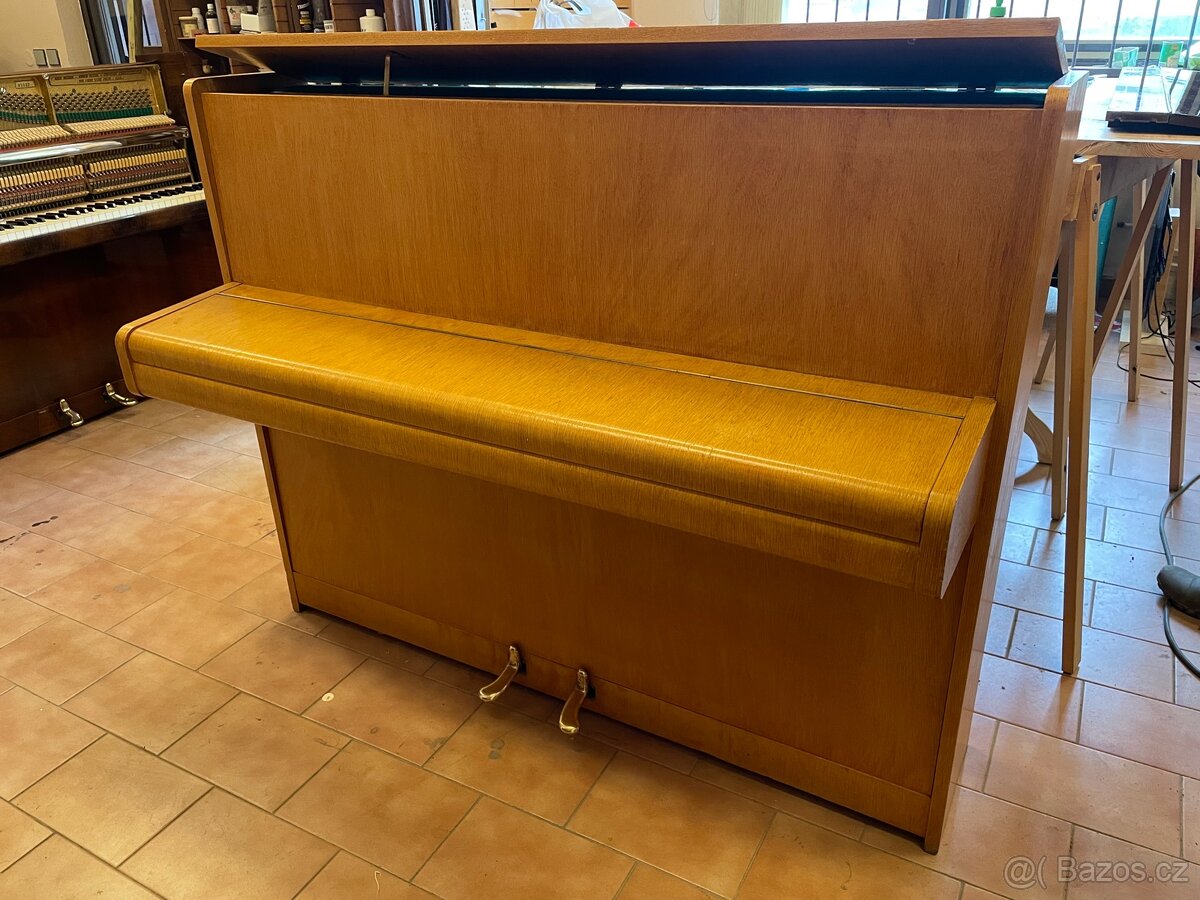 Pianino Schölze po opravě - 2