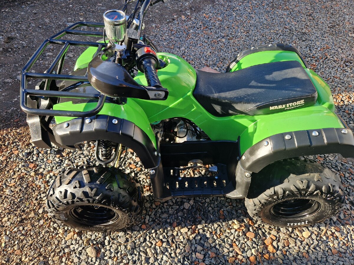 Dětská čtyřkolka 125 ccm³