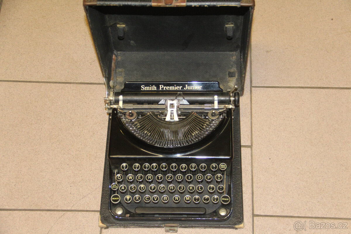 Kufříkový psací stroj SMITH PREMIER JUNIOR - 2