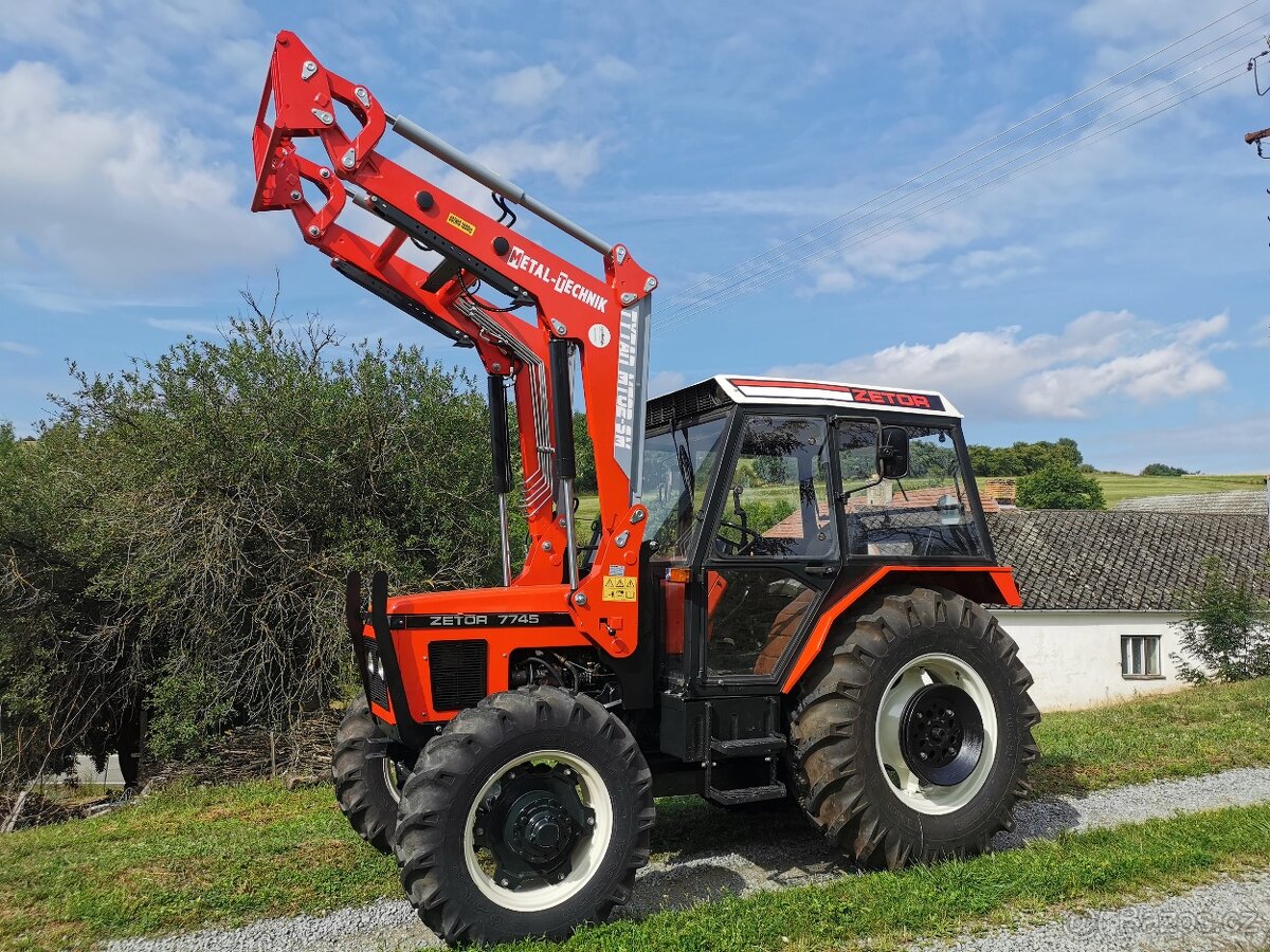 MONTÁŽ ČELNÍCH NAKLADAČŮ NA TRAKTORY, - 2