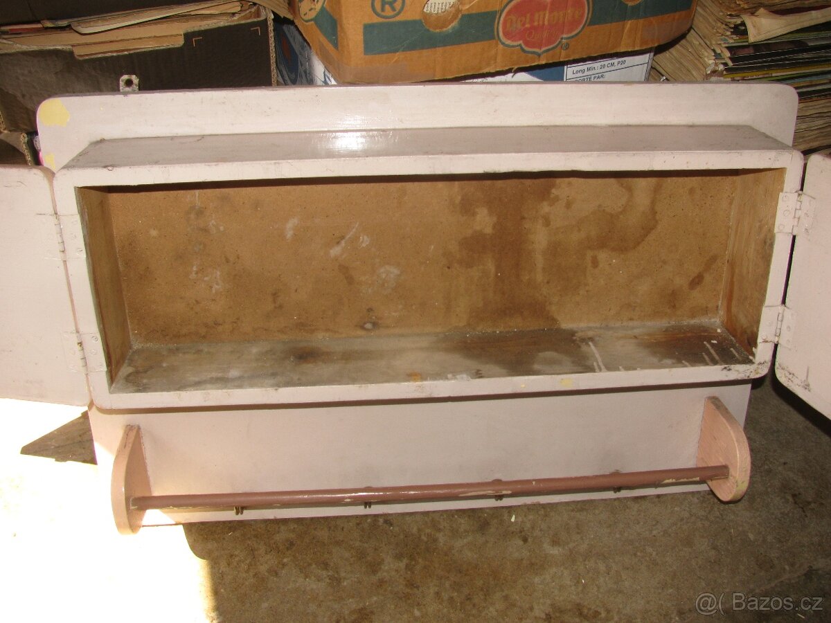 starožitná kuchynská skřínka - 50 léta - 2