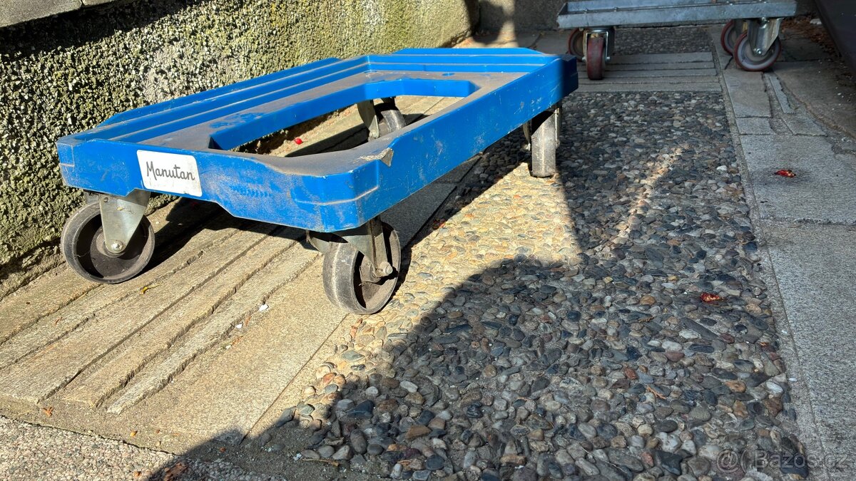 🧰 Kovové přepravní vozíky / plošiny s otočnými kolečky - 2