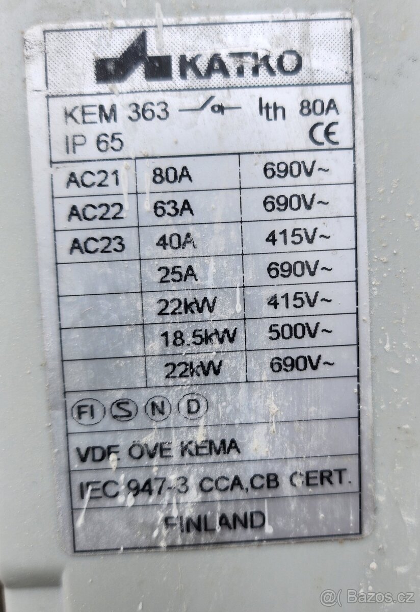 Proudový vypínač - 2