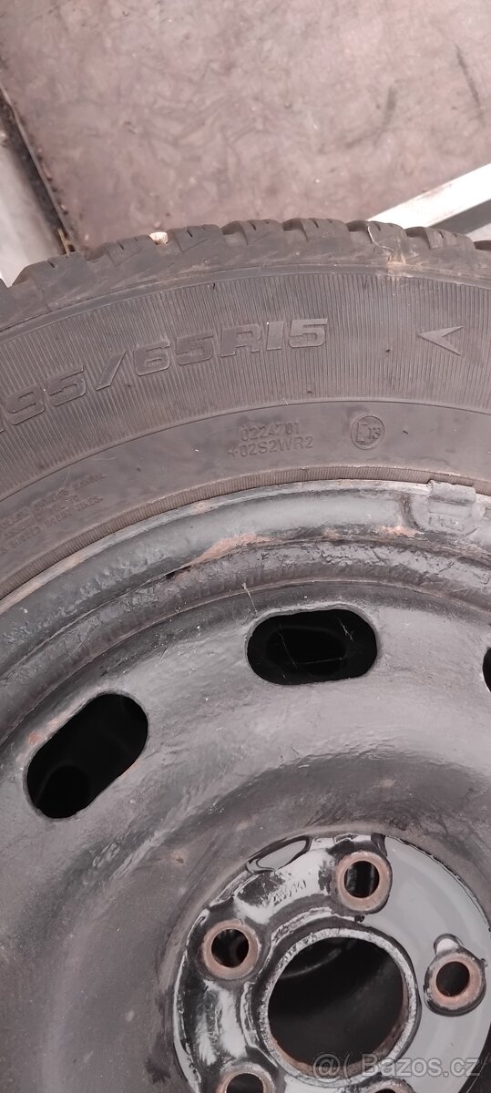 Zimní pneumatiky škoda octavia 1. 195/65/15 - 2