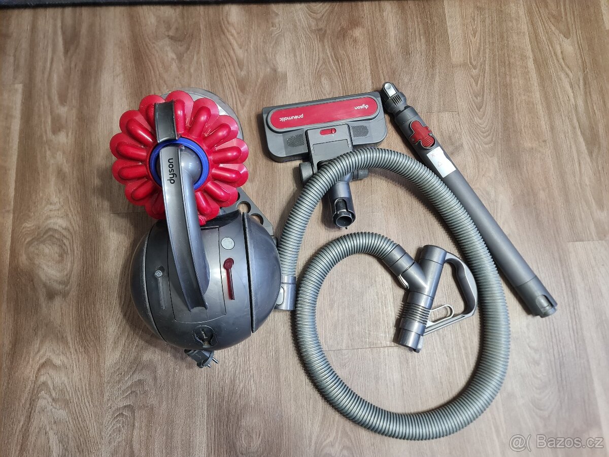 Bezsáčkový vysavač Dyson - 2