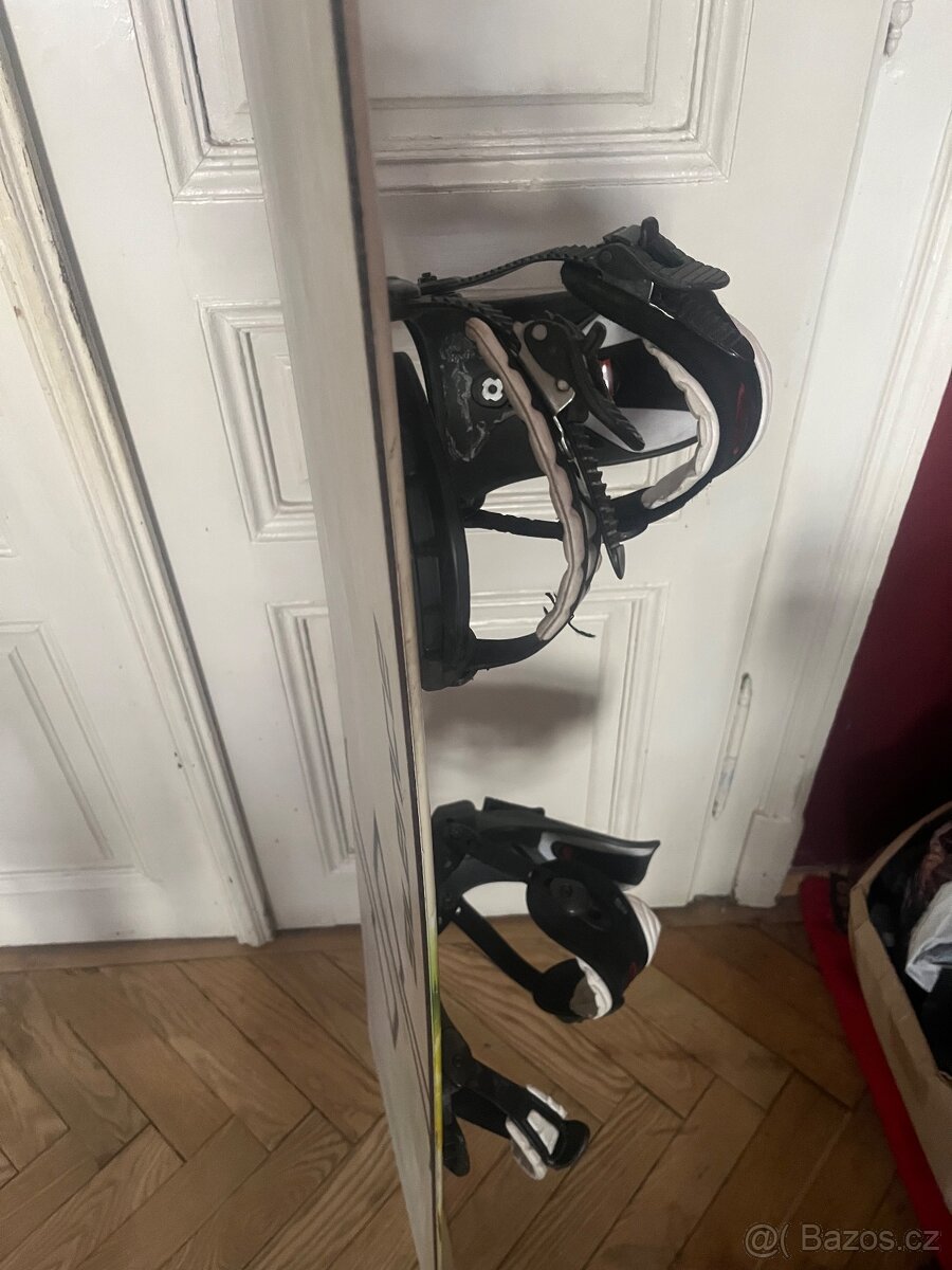 Nabízím zachovaly snowboard Set Silent SP. 157cm - 2