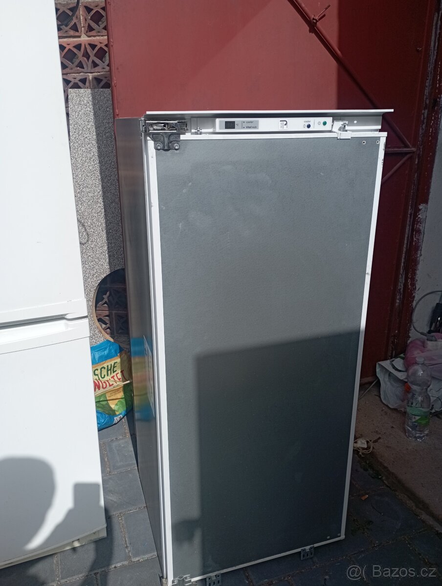 Bosch Chladnička monoklimatická vestavná - 2