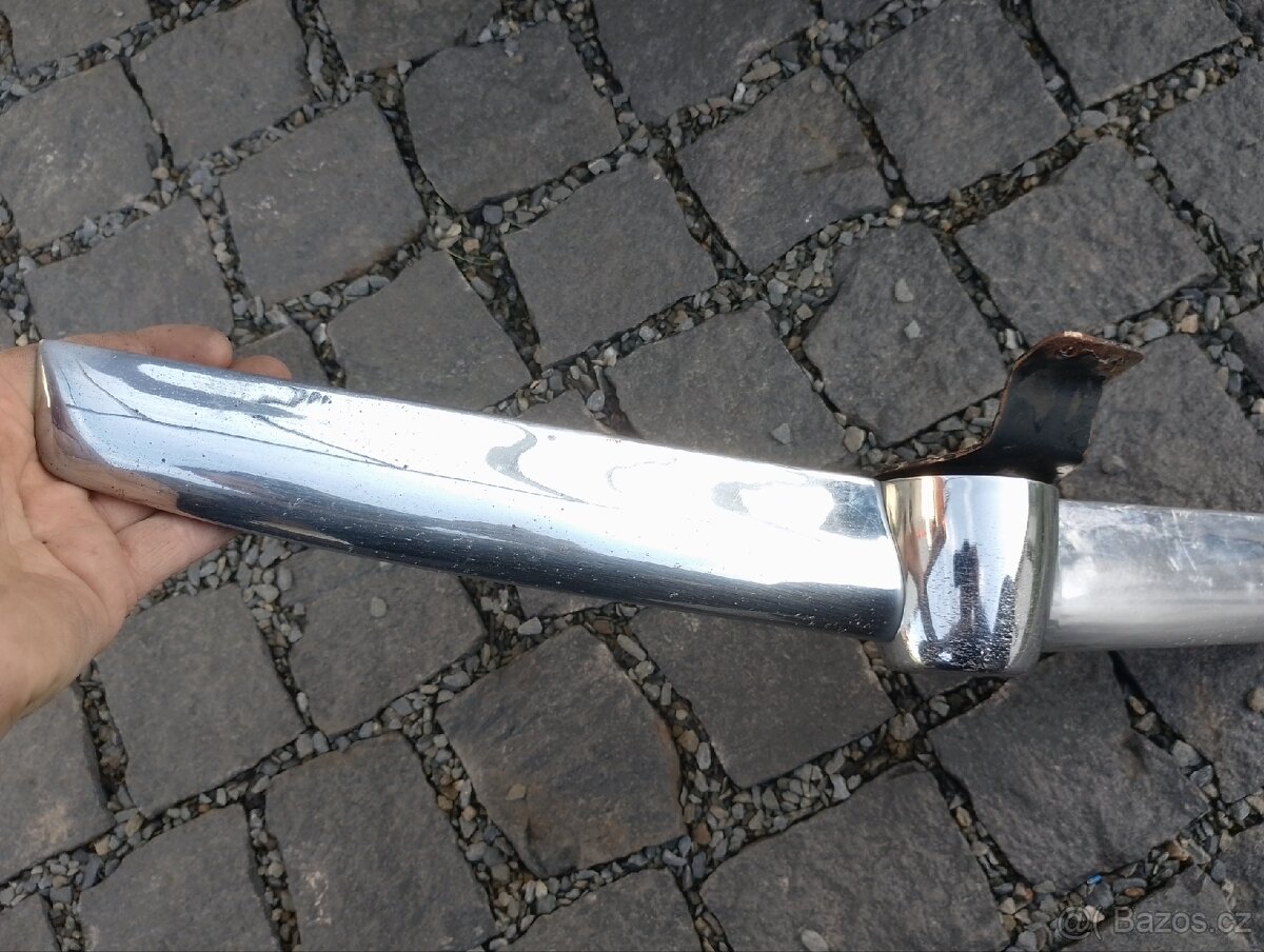 Tatra 603-1 lišta zadního nárazníku - 2