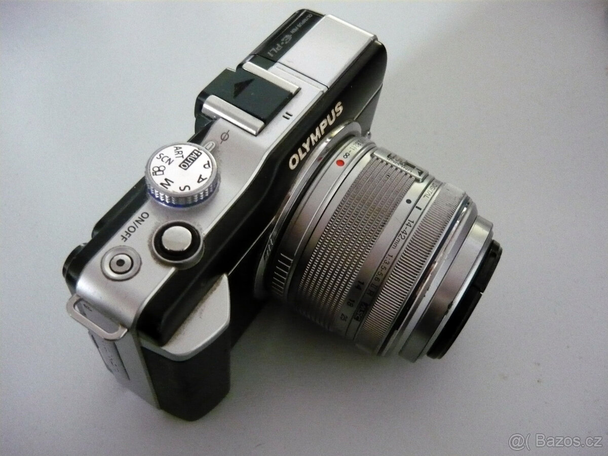 Olympus PEN E-PL1, černý + objektiv 14-42mm a příslušenství - 2