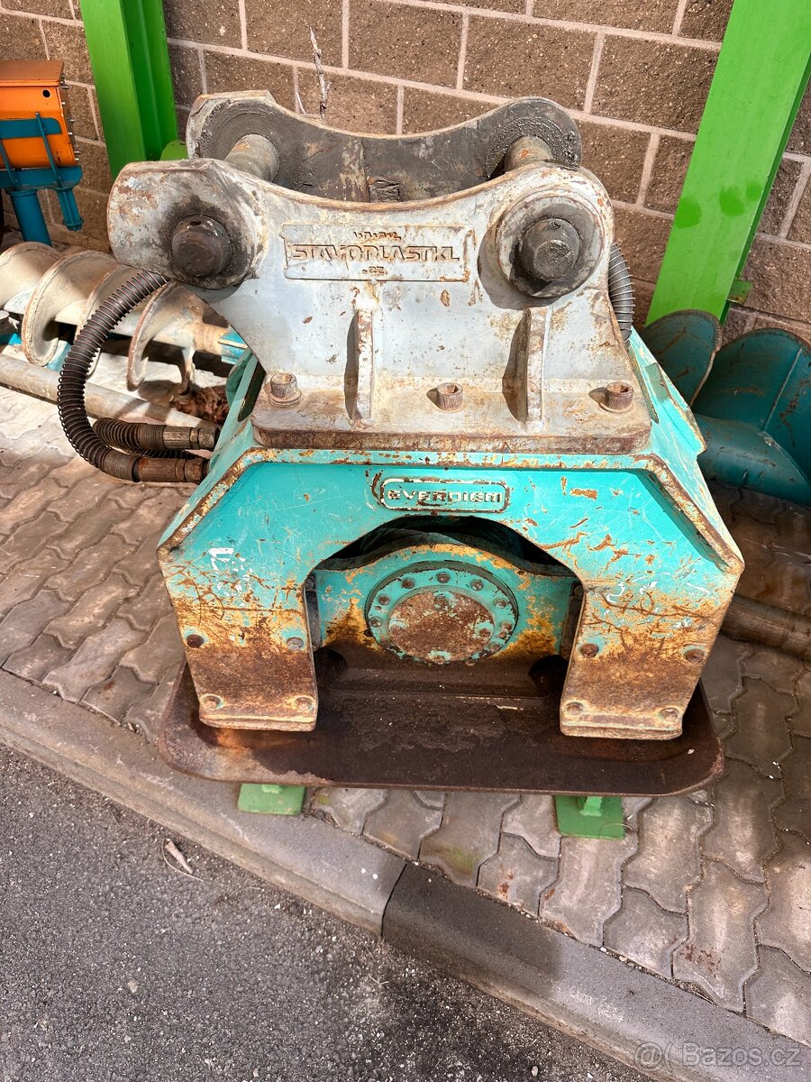 Vibrační kompaktor Everdigm EPC10 PA - 2