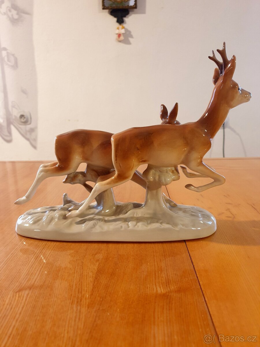 Porcelánová soška jelena a srny - Royal Dux Bohemia - 2
