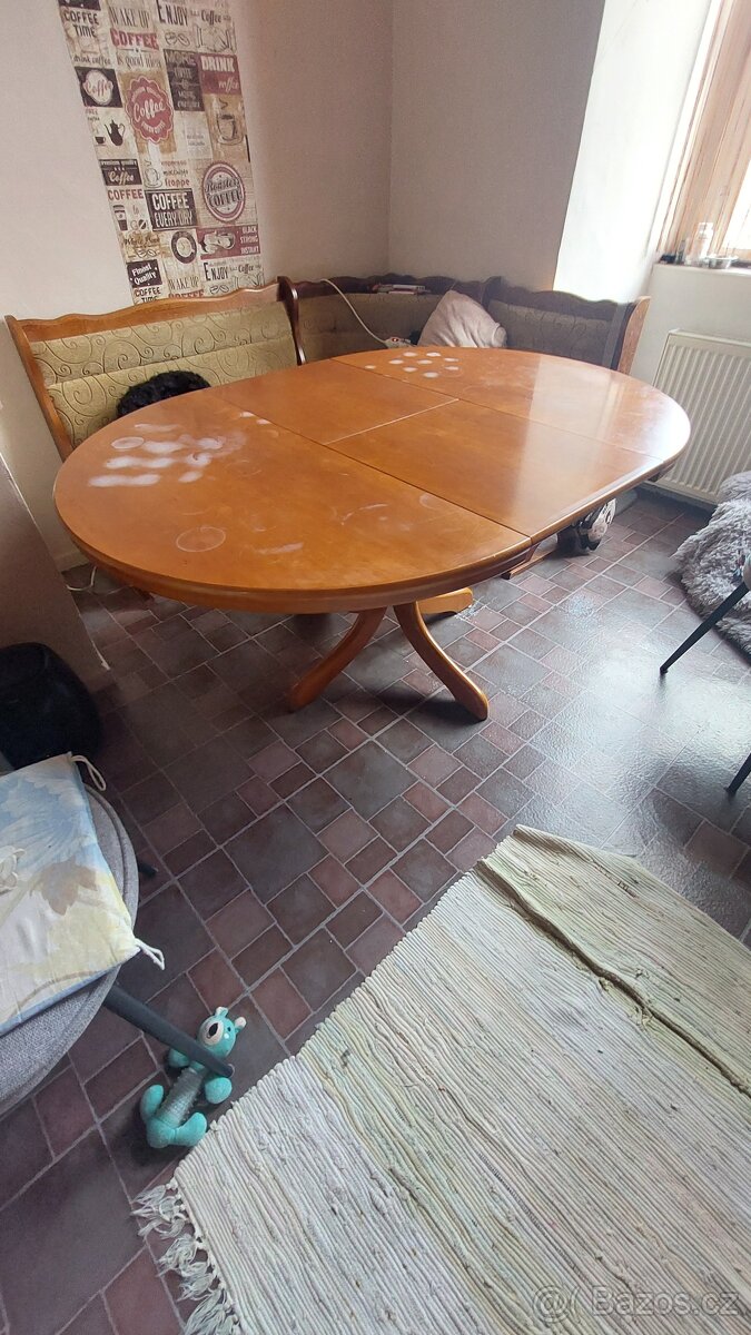 Kulaty rozkládací jedelni stůl- masiv - 2