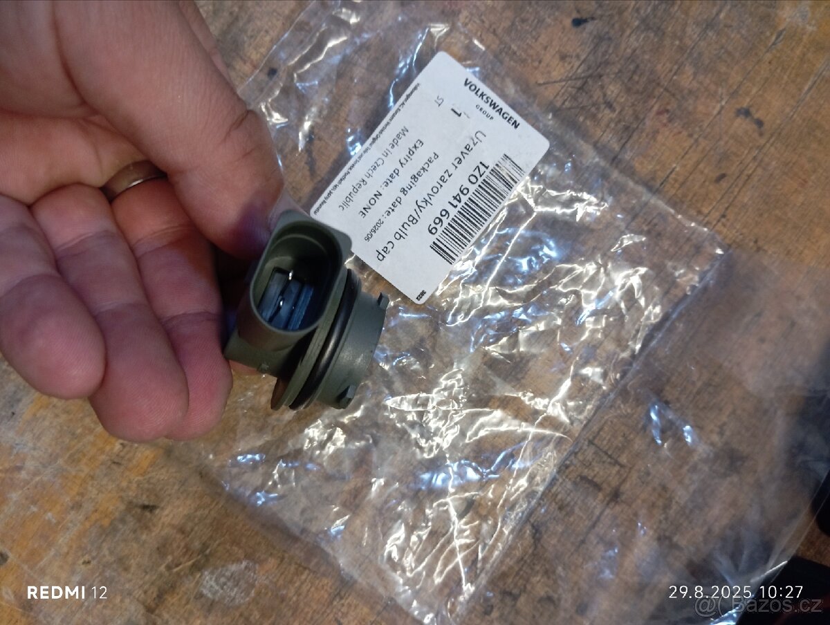 Objímka žárovky denního svícení Octavia II Fl - 2