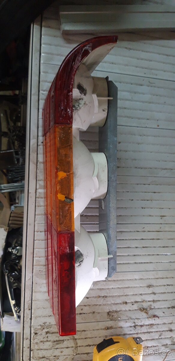 Koupím zadní lampu - 2