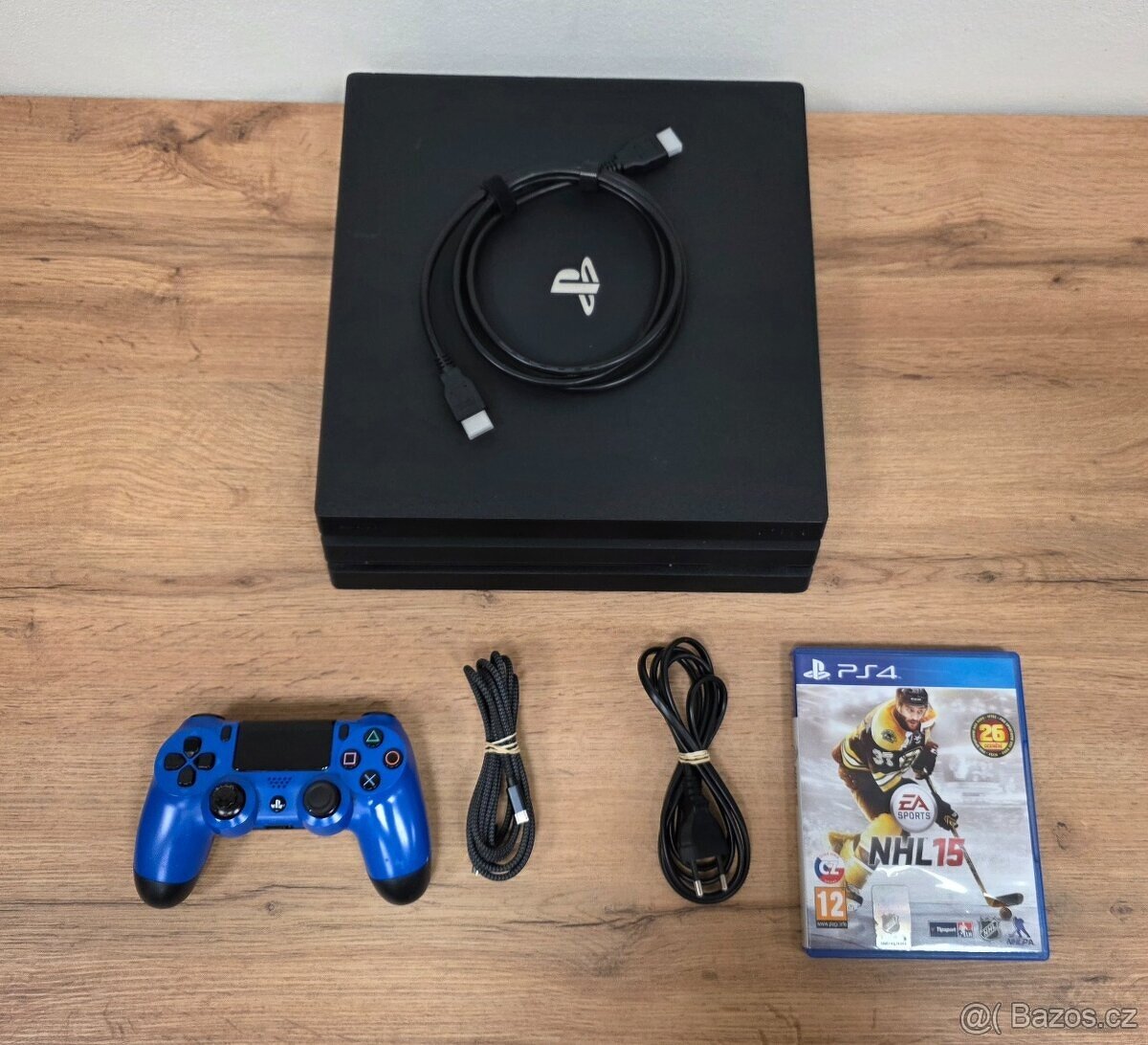 PlayStation 4 PRO 1 TB +1.ovladač +1.hra - 2