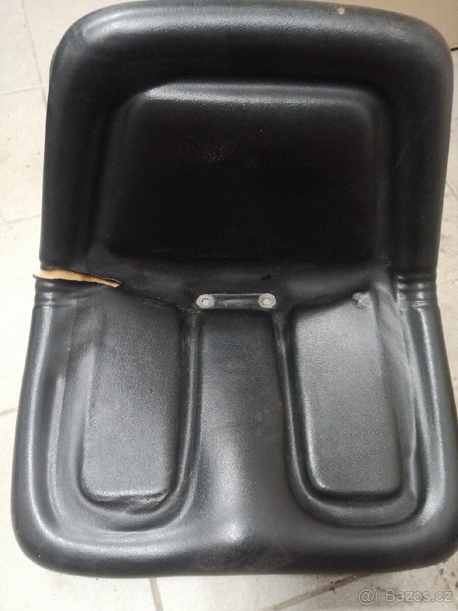 Zahradní traktůrek - 2