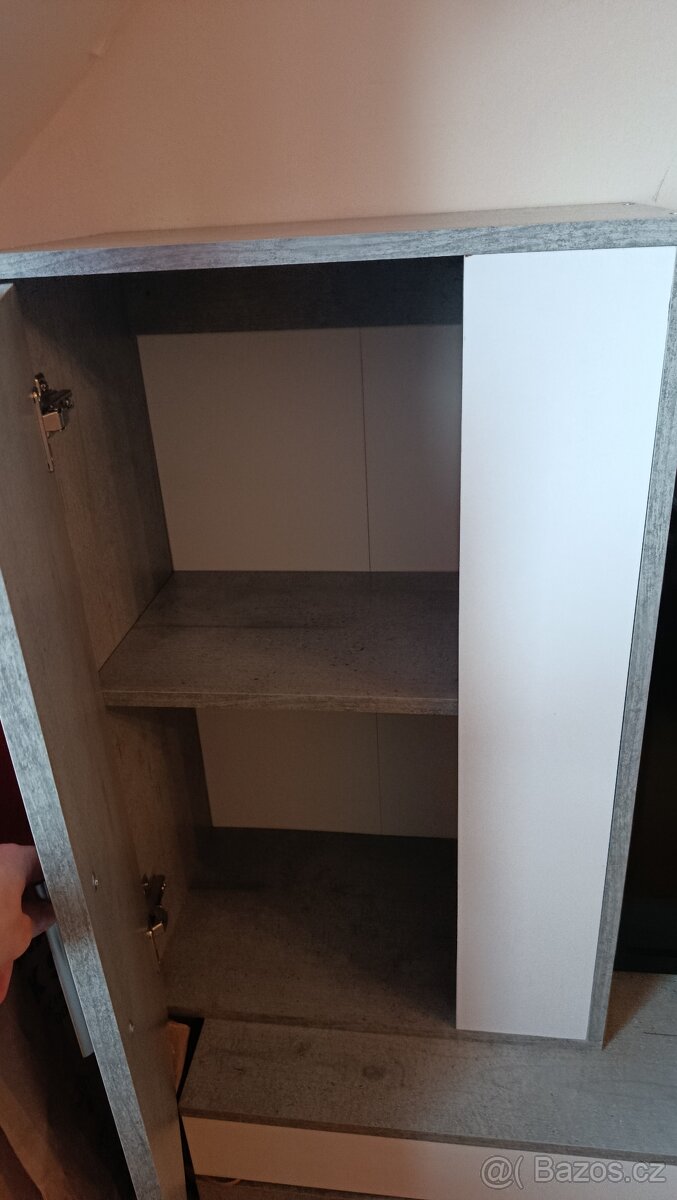 Prodám OBÝVACÍ STĚNU - 2