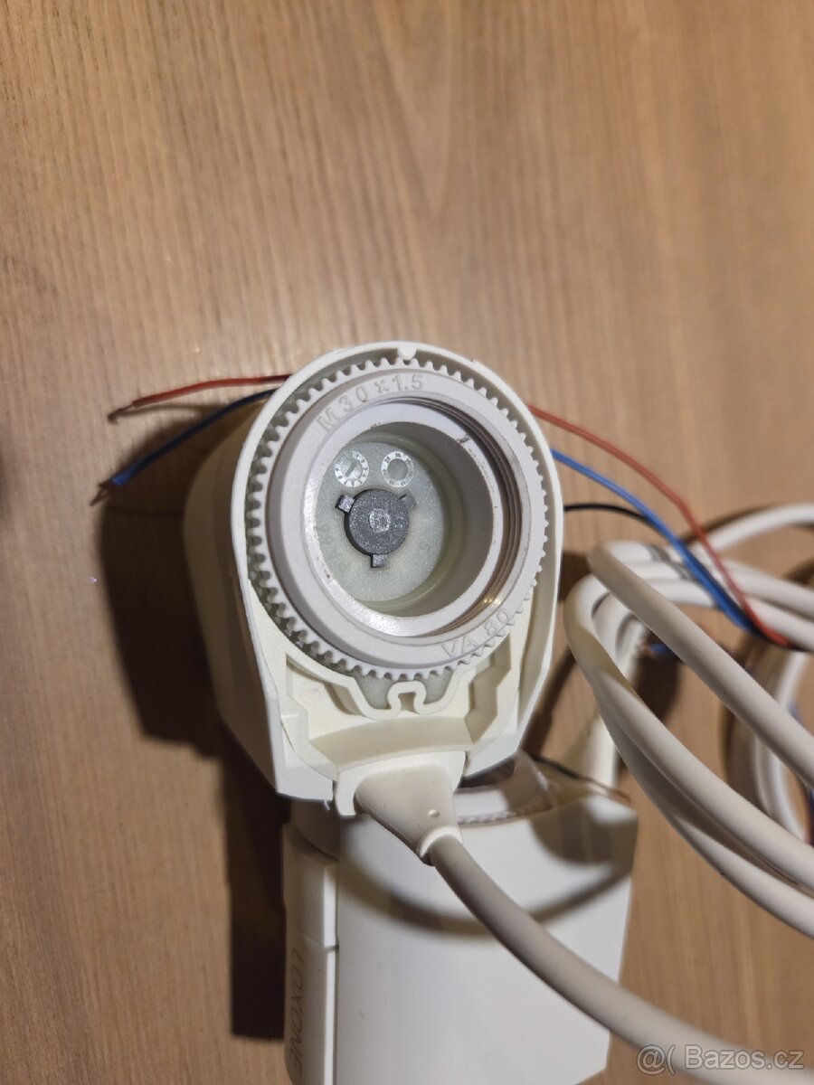 LOXONE hlavice 0-10V - 2