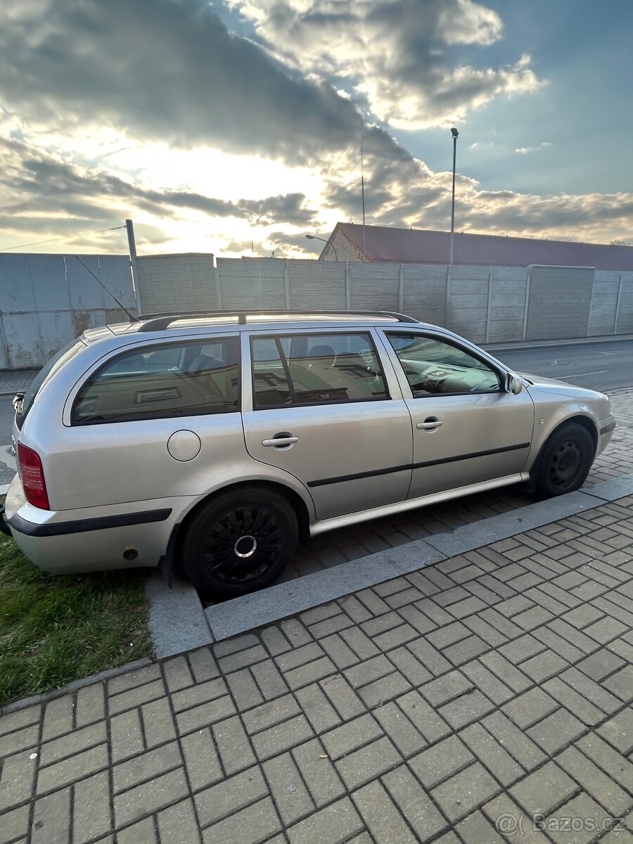 Škoda Octavia Combi 2004, 218 000 km, LPG + benzín - 2