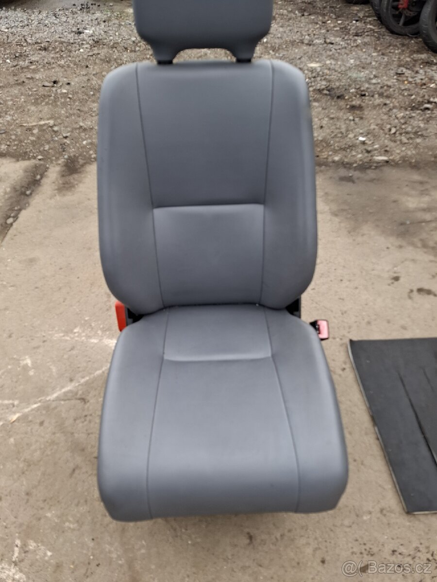 Sedačka Spolujezdec Sprinter 2004 - 2