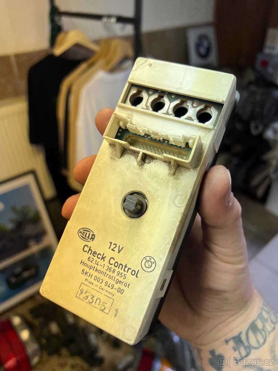 Palubní počítač BMW E28 / E30 - 2