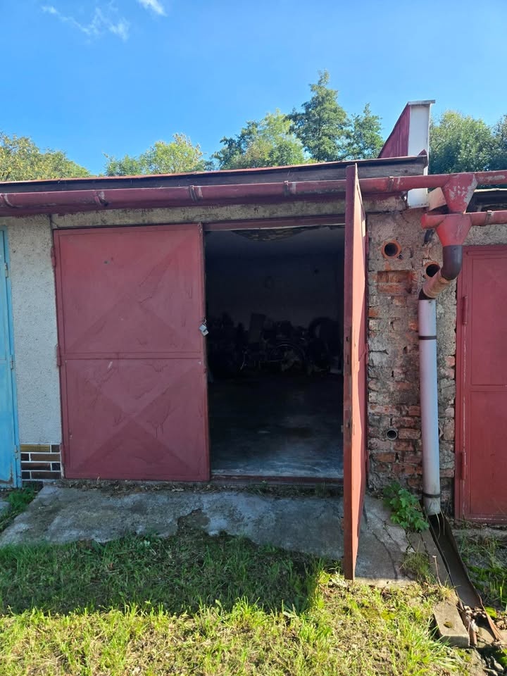 Garáž 19m2 Šternberk - 2