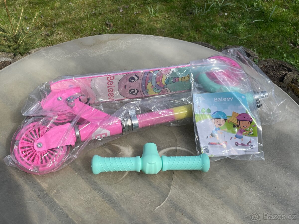 Nová dětská LED koloběžka scooter (116) - 2