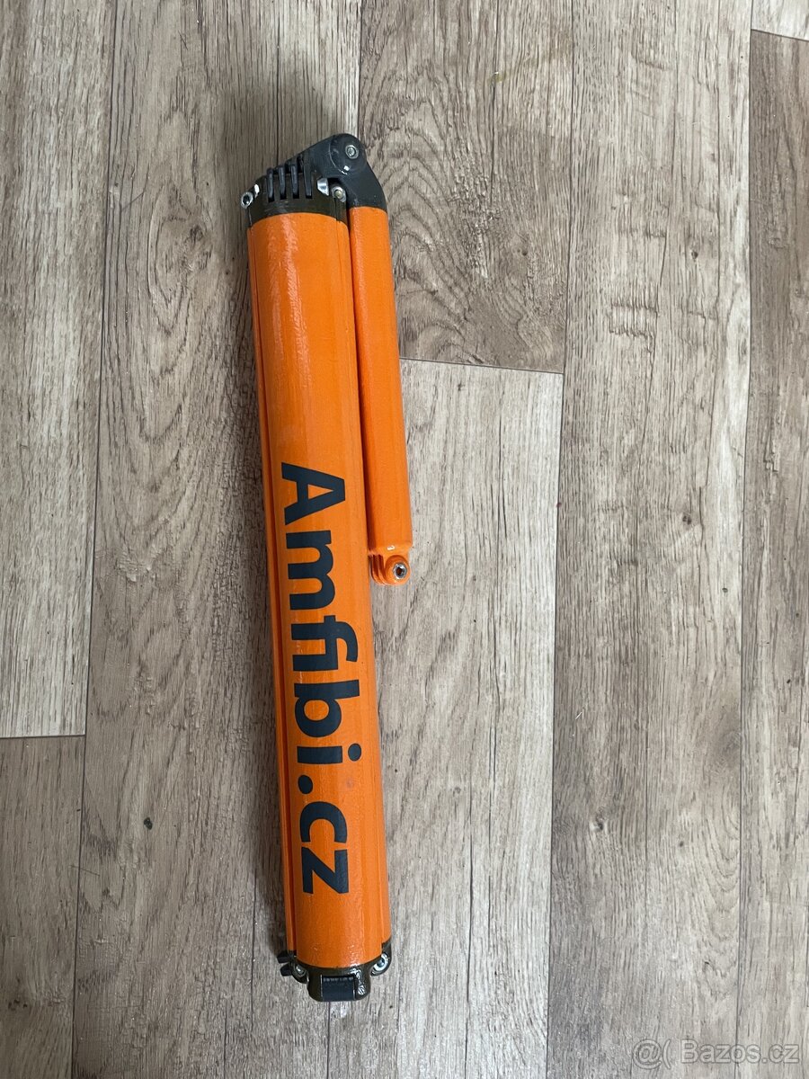 Amfibi plovouci drzak akcnich kamer - 2