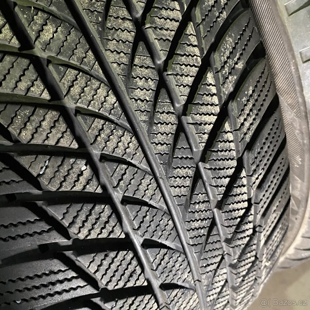 Zimní pneu 225/50 R18 95H Bridgestone RF 6mm - 2