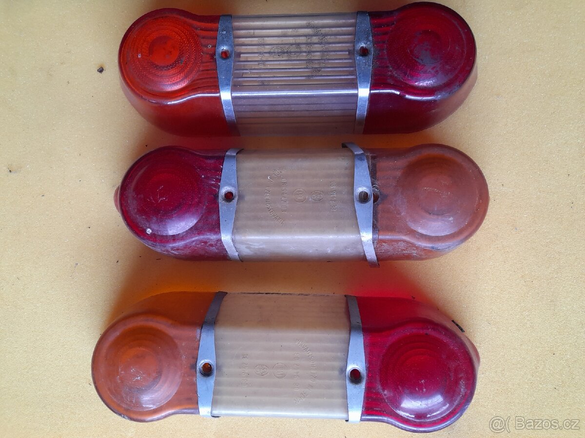 Zadní světla Škoda 1202 stejšna - 2
