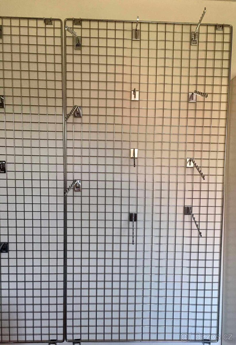 Závěsné kovové regály - 2