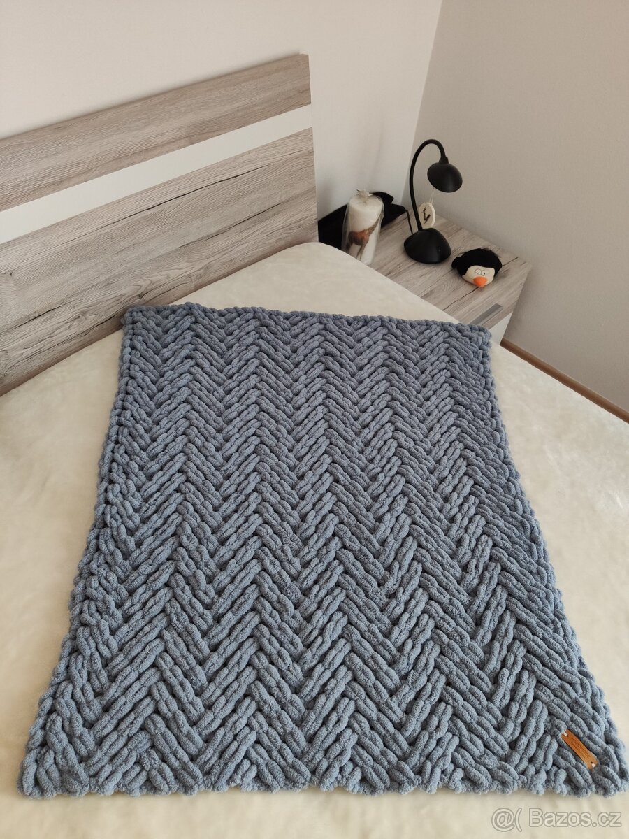 Pletená dětská deka šedá tmavá - 2