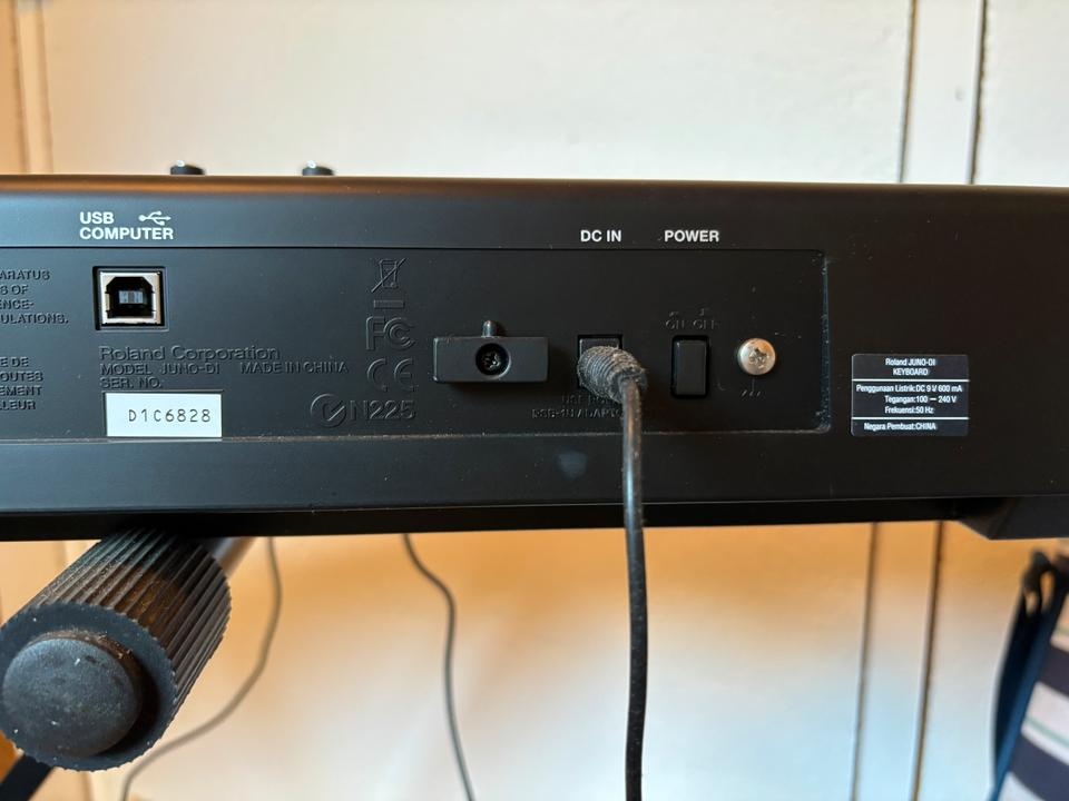 Roland Juno-Di syntetizátor nový - 2