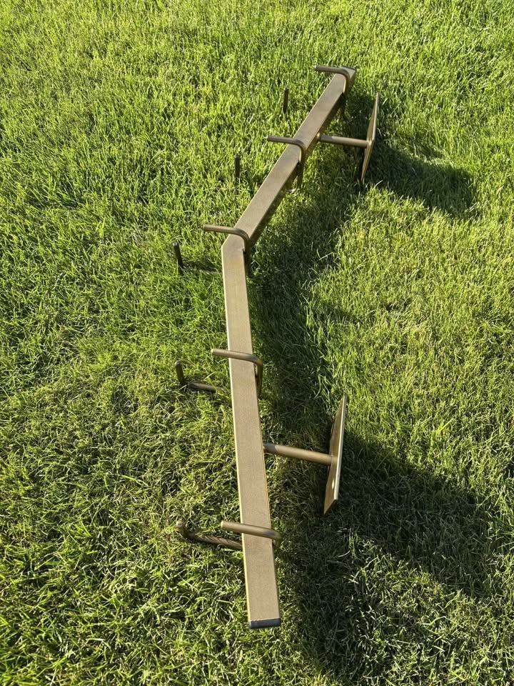 věšák kovový - 2