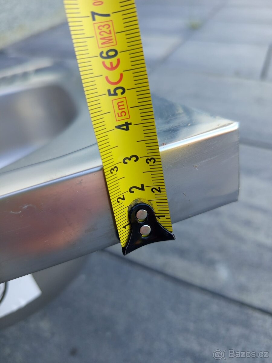 Nerezovy drez na skrinku - 2