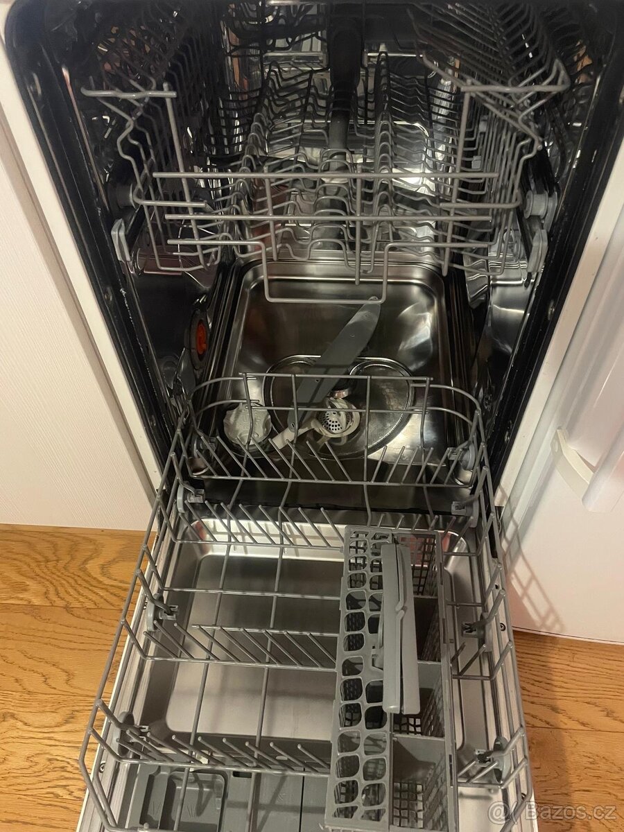 Myčka AEG Favorit - 2