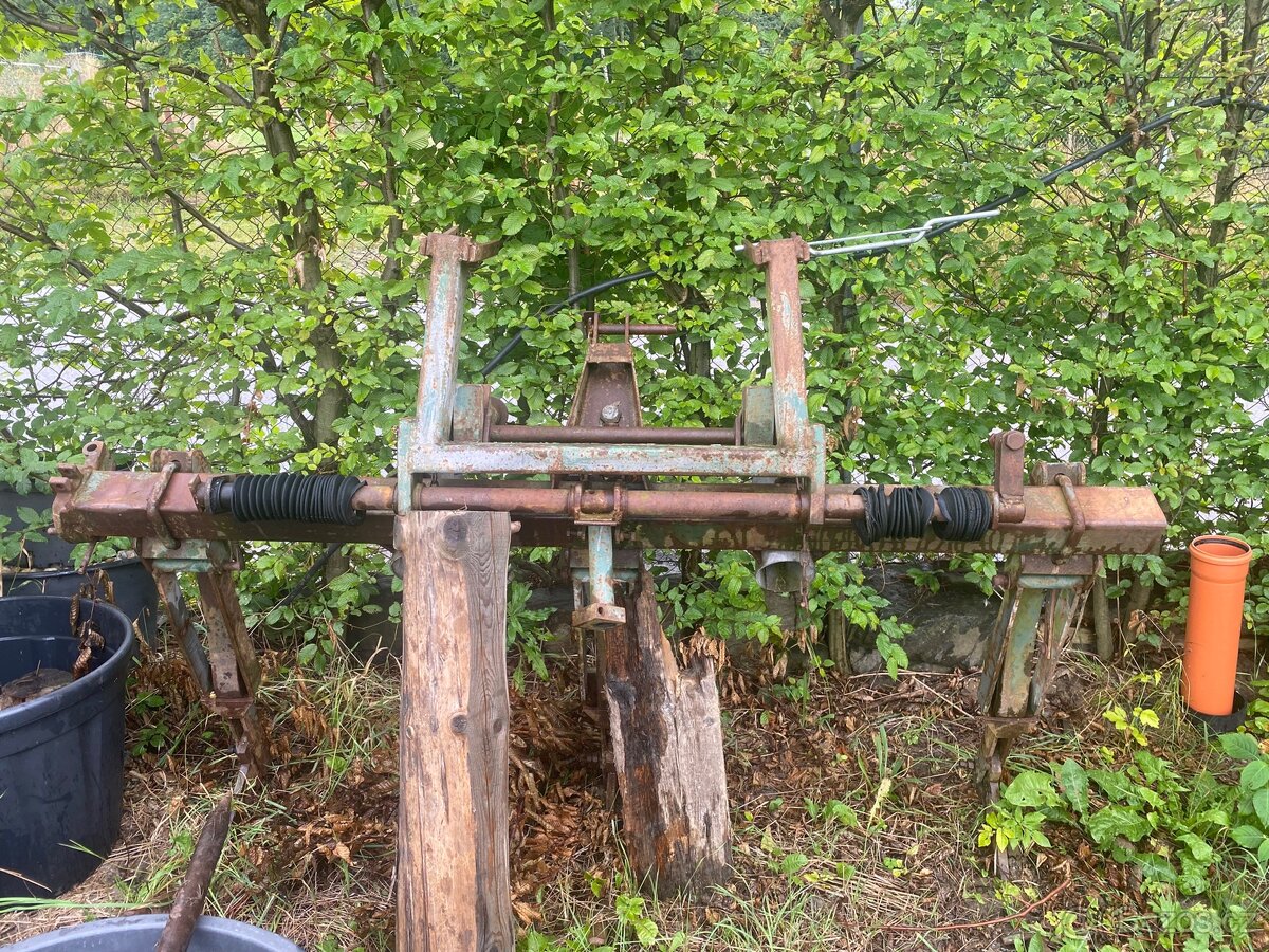 Plečka bramborová posuvná odpružená - 2